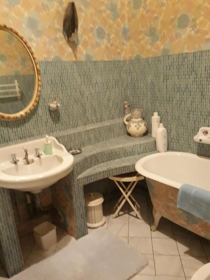Chez Virginie - Chambre Du Bourg Lourdes Exterior foto